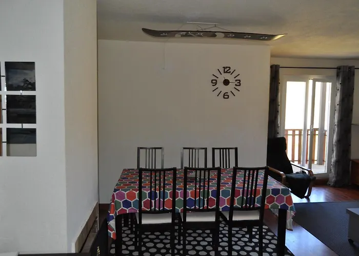 Apartamento Amplio Y Bien Situado En