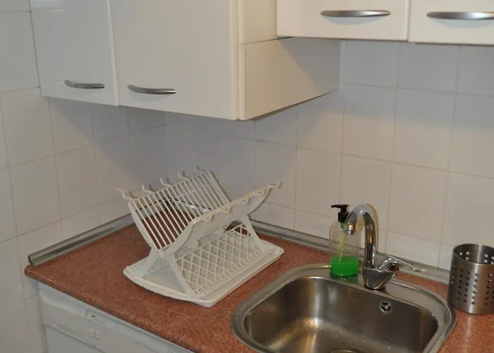 Apartamento Amplio Y Bien Situado En *